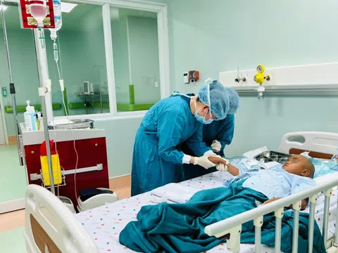 Lần đầu Bệnh viện Nhi đồng 1 ghép tế bào gốc tạo máu thành công