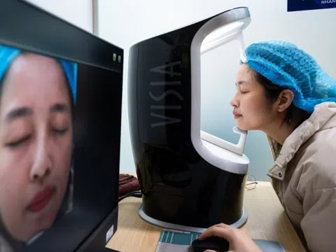 Khoa chăm sóc da đông kín người từ sáng sớm