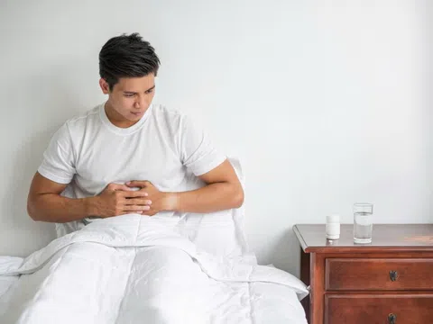 Những triệu chứng thường gặp của viêm loét dạ dày