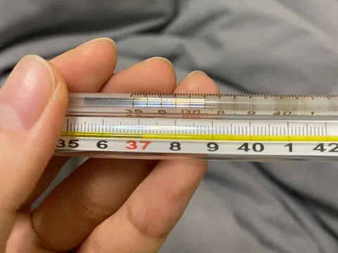 Vì sao người Trung Quốc đổ xô 'vơ vét' nhiệt kế thủy ngân?