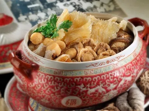 Những món ăn xa hoa trên mâm cơm ngày Tết