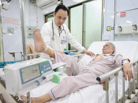 Đột quỵ ngày mùng 1 Tết nhưng không đi viện vì sợ xui