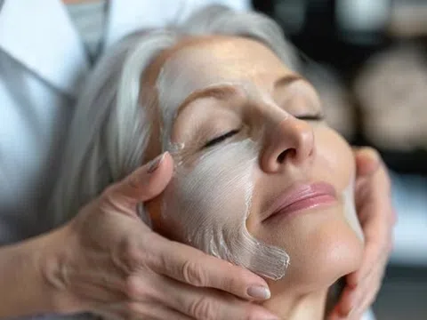 Càng sợ hãi tuổi già, bạn càng lão hóa nhanh hơn