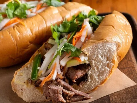Thêm chùm ca 6 người nhập viện sau khi ăn bánh mì pate ở TP.HCM
