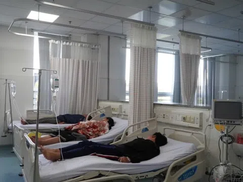 Số ca nghi ngộ độc sau ăn bánh mì ở TP.HCM tăng lên 59