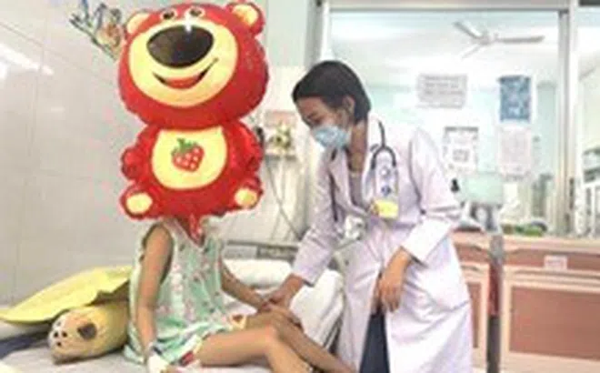 Diễn biến mới nhất vụ trẻ ngộ độc botulinum sau ăn tiệc tất niên ở Thủ Đức