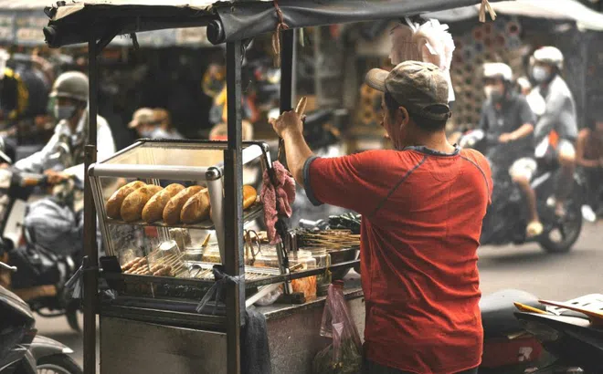 Sở An toàn thực phẩm TP.HCM lên tiếng sau các vụ ngộ độc tập thể