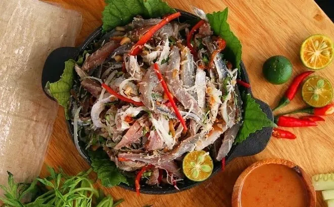 Món 'đặc sản' khiến một người bị sán ký sinh khắp cơ thể