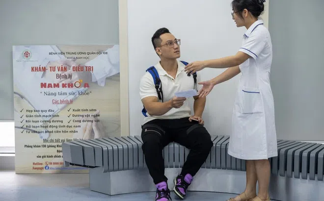 Bỏ qua e ngại, tôi lần đầu đi khám nam khoa