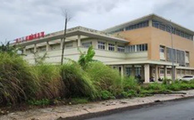 Vì sao mua máy phóng xạ trị ung thư 10 năm chưa sử dụng được?