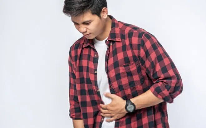 Nam sinh bị cắt bỏ tinh hoàn vì đau nhưng ngại nói cha mẹ
