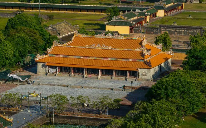Điện Thái Hòa vừa trùng tu vừa mở cửa đón khách