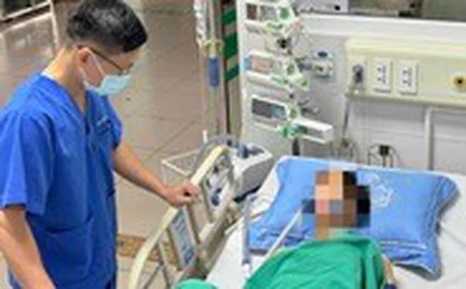 18 ngày nhịn ăn, chỉ uống nước kiềm pha muối để 'trị bệnh'