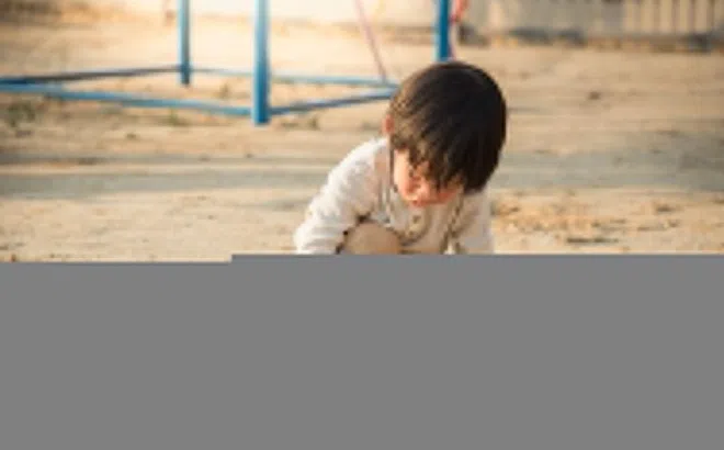 Một thói quen khiến trẻ dễ nhiễm giun đũa