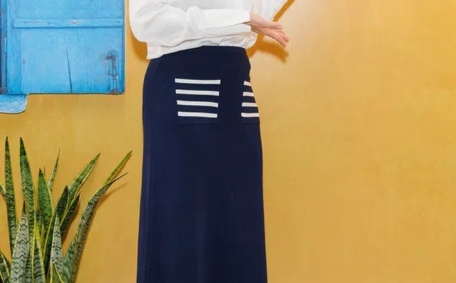 Gu mặc thanh lịch của nghệ sĩ Hồng Đào