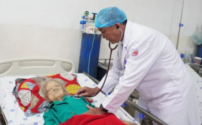 Căn bệnh khiến bệnh nhân ở TP.HCM chảy máu trực tràng ồ ạt