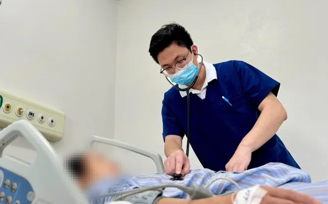 Người phụ nữ hôn mê chỉ sau một ngày sốt