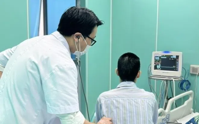 Máu chảy ồ ạt trong phổi người phụ nữ