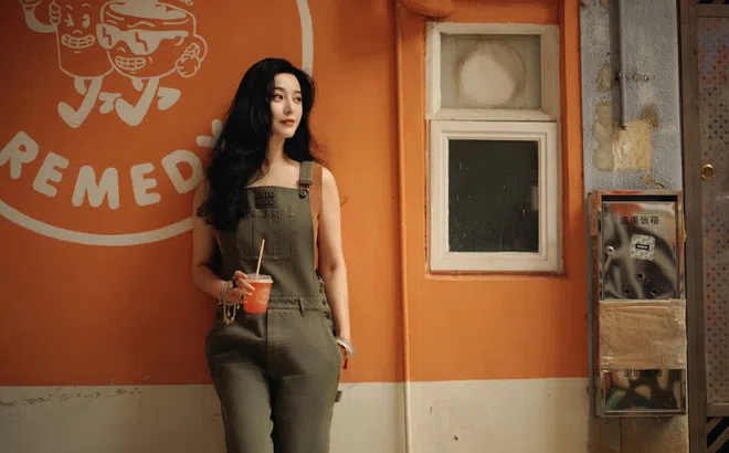 Phong cách dạo phố của Phạm Băng Băng