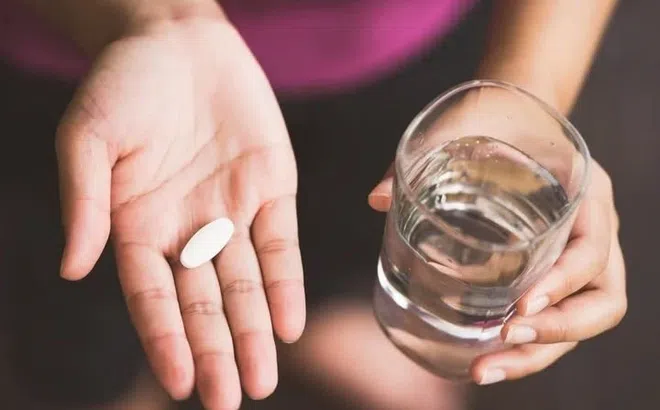 Nhập viện vì một sai lầm khi uống paracetamol