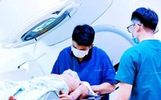 Khám dịch vụ vẫn được bảo hiểm y tế chi trả