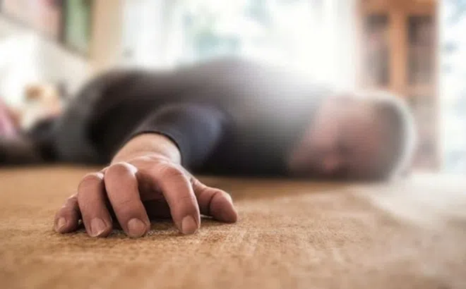 Những việc cần làm khi sơ cứu người đột quỵ não