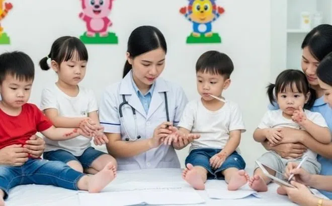 Virus EV71 gây bệnh tay chân miệng khiến trẻ nhập viện ồ ạt