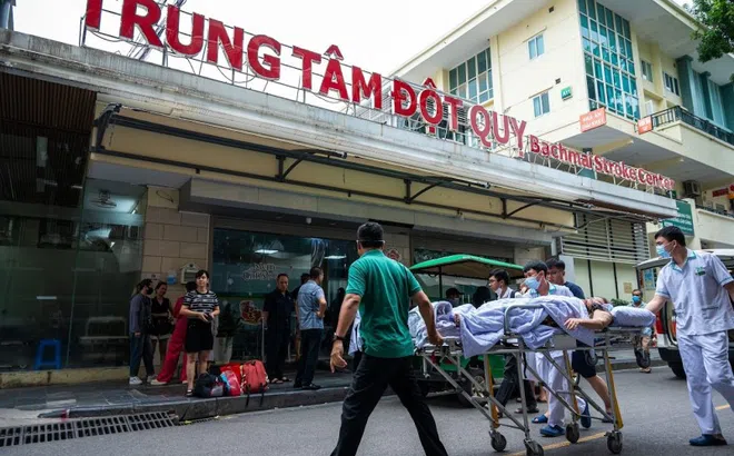 Cảnh tượng khác lạ ở Trung tâm đột quỵ