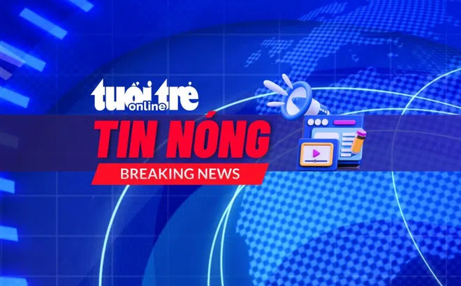 1 thiếu niên tử vong nghi do dùng điện thoại đang sạc đúng lúc sét đánh