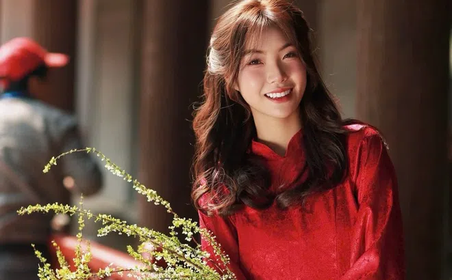 Thấy gì sau vụ cô gái rơi ốc tai điện tử hơn 300 triệu đồng?