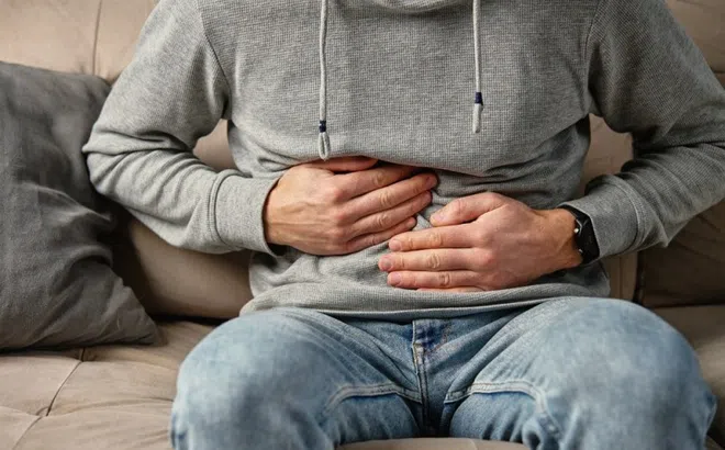 Đi khám vì tiêu hóa, bất ngờ phát hiện mắc 2 bệnh ung thư