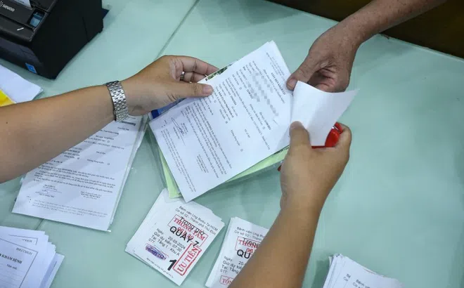 Quy định mới nhất về chế độ được hưởng khi ốm đau