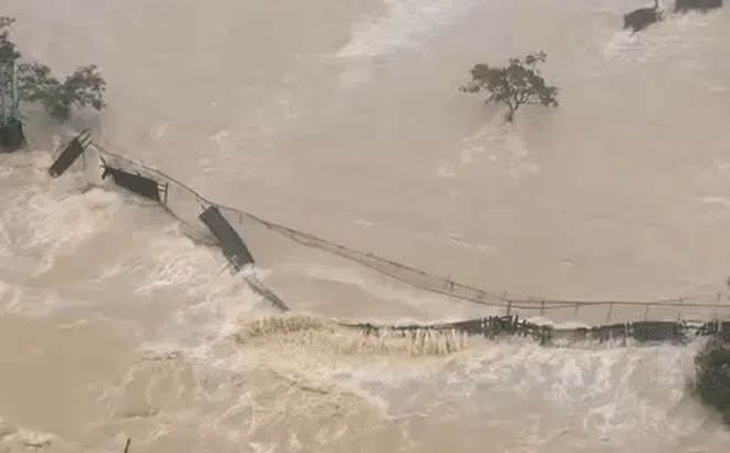 Lũ ở Đắk Lắk gây thiệt hại y tế nặng, một nhân viên tử vong