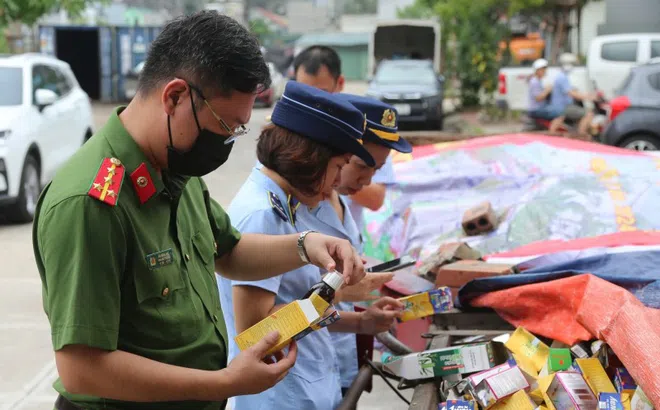 Sau loạt thực phẩm chức năng giả, sữa giả: Khẩn trương sửa Luật An toàn thực phẩm để gỡ vướng