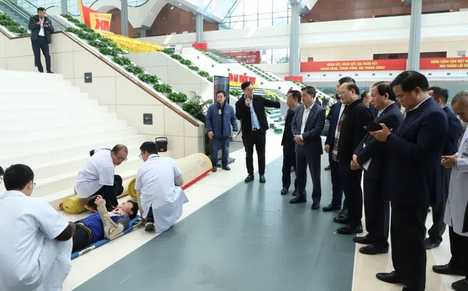 Bộ Y tế diễn tập cấp cứu, sẵn sàng bảo đảm y tế cho Đại hội XIV