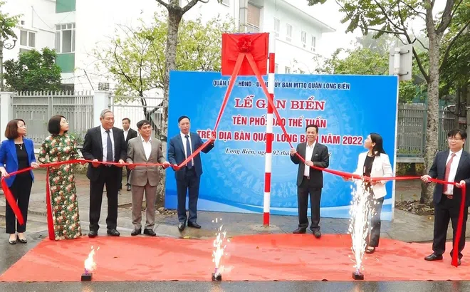 Hà Nội: Gắn biển tuyến phố mang tên Giáo sư, Viện sĩ, Anh hùng Đào Thế Tuấn